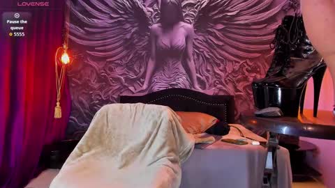 tall_sweetie online show from March 19, 5:29 am