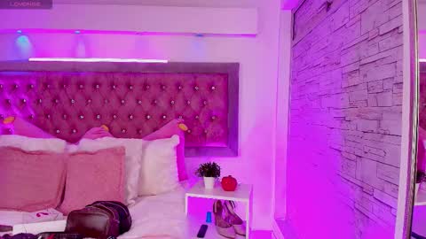 Sofia online show from December 4, 1:26 pm