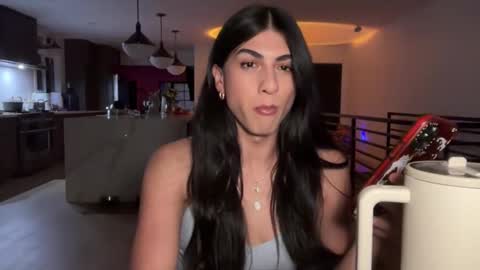 babygirlmami online show from January 18, 1:35 am