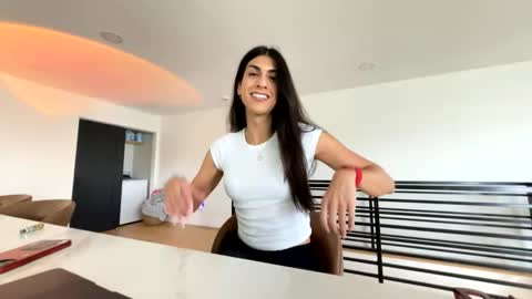 babygirlmami online show from April 20, 10:44 pm