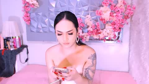 Thalia online show from December 22, 12:43 pm