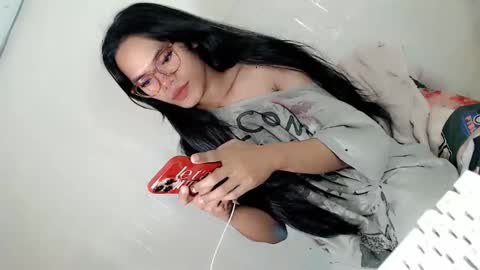 the_horny_bella online show from April 24, 2:09 pm