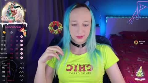 Snapshot of thetrixy chatting on December 16, 5:17 am The Great And Powerful Trixie online show from December 16, 5:17 am