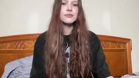 alex online show from November 16, 1:43 pm