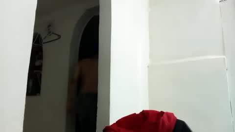 Snapshot of thomas27f chatting on October 30, 2:32 am Thomas online show from October 30, 2:32 am