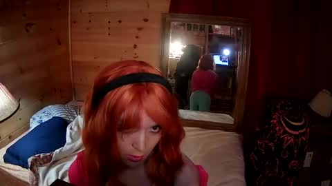 tiffanycase384727 online show from April 24, 3:53 am