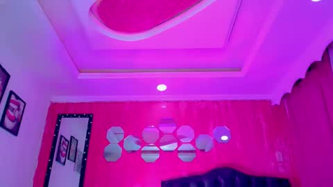 tiffanymackensyy69 online show from February 13, 5:25 am