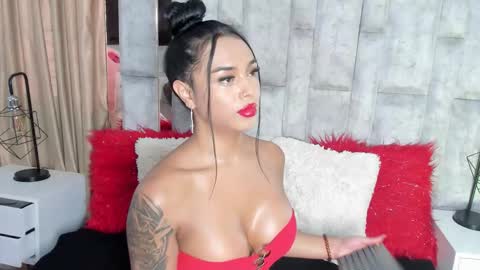 Snapshot of tina_noa chatting on October 22, 11:56 am Tina noa online show from October 22, 11:56 am