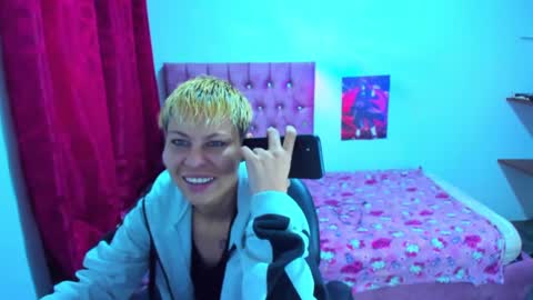 tomboygirl69 online show from January 4, 5:47 pm