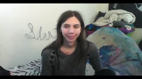 Snapshot of totalfuckingadorable chatting on October 23, 2:48 am Luna online show from October 23, 2:48 am