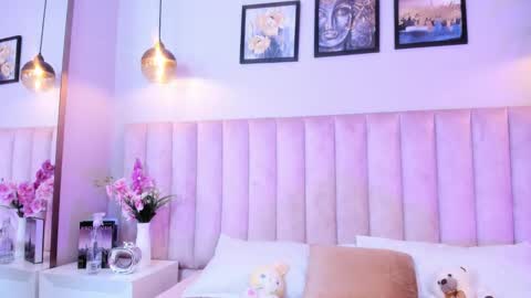 Tracy  online show from March 16, 8:34 pm