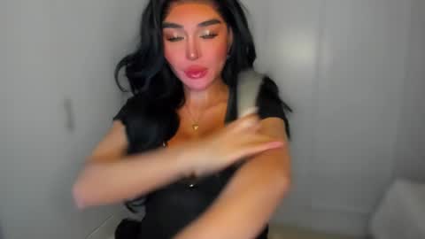 ALMIGHTY GODDESS VALENTINA online show from January 16, 7:10 pm