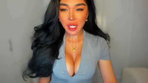 ALMIGHTY GODDESS VALENTINA online show from January 22, 8:49 pm