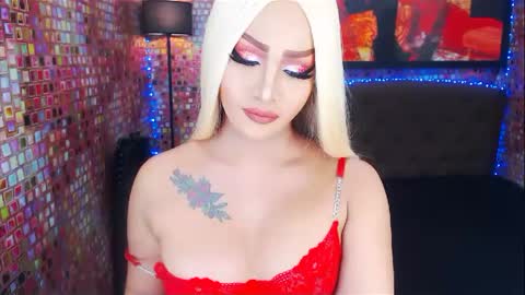 Snapshot of transplayfullolivia chatting on February 12, 2:14 am KYLIE BELLA  TS online show from February 12, 2:14 am