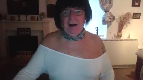 Snapshot of trinity1011 chatting on December 12, 8:25 am trinity1011 online show from December 12, 8:25 am