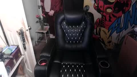 Anne online show from April 12, 7:45 am