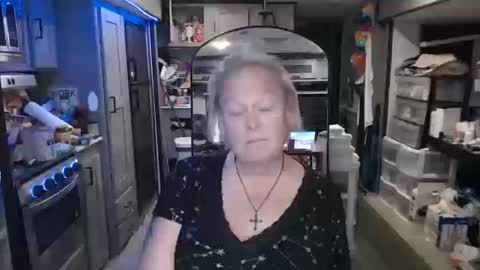 Evangeline online show from October 19, 10:51 am