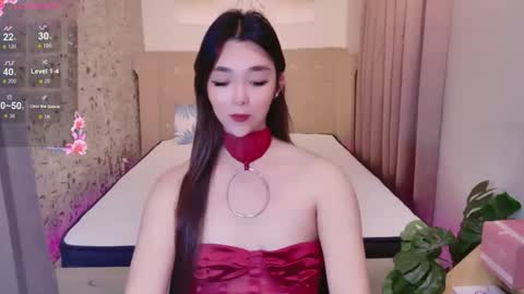 ts_yoshi_ online show from November 17, 6:02 am