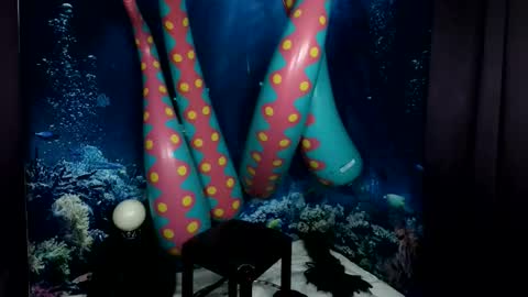 Jessie online show from October 31, 1:59 am