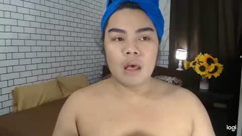 Snapshot of tsbrianabankhugecock chatting on September 23, 3:23 am brianna online show from September 23, 3:23 am