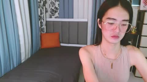 Aska Arai online show from March 10, 7:07 pm