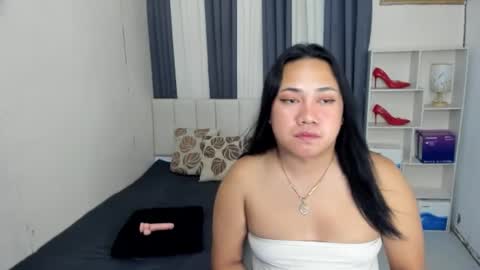 Karen Oquio online show from January 9, 7:02 am
