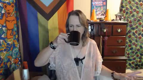 twocumkerry online show from April 25, 7:01 am