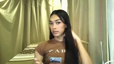 Ms. Criza online show from August 8, 4:02 pm