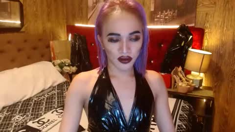 KENDALL online show from December 27, 6:42 pm