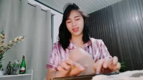 urfave_bbgirl online show from March 19, 6:30 pm