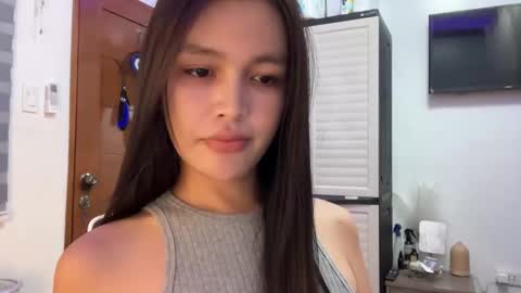 Snapshot of urkatiecookie chatting on October 23, 2:04 am Amira online show from October 23, 2:04 am