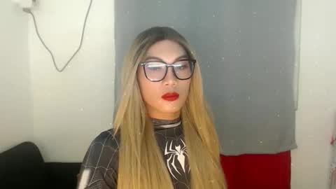 ursweetfucker_kimeya69 online show from October 15, 8:03 am