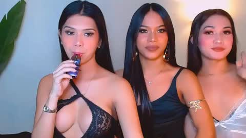 urwildest_margaret online show from April 23, 6:54 pm