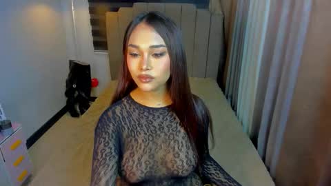 VALENTINE online show from January 11, 1:40 pm