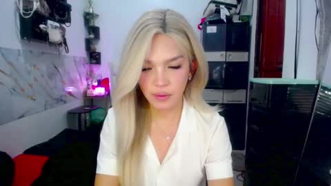 VALERIA online show from February 10, 1:22 pm