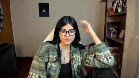 Val  online show from March 4, 2:17 am