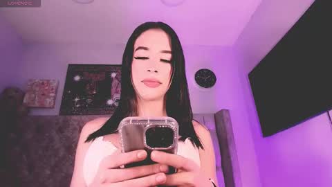 vanessacastroo online show from March 3, 5:47 am