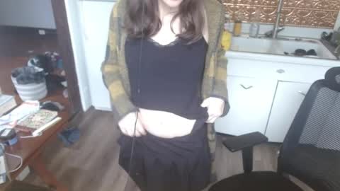 Lauren online show from April 30, 7:18 pm