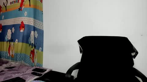 vannellope_vladimir online show from June 3, 3:27 pm