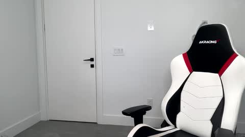 VelvetTGirl online show from February 19, 2:19 am