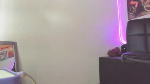 sarah online show from March 11, 11:20 pm