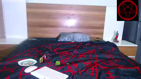 Snapshot of victoriavampire666 chatting on January 8, 12:49 am Victoria Vampire online show from January 8, 12:49 am