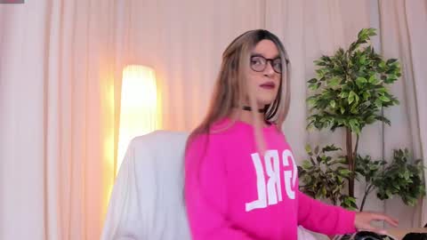 VittaaaPlease help me with your thumbs up its important  online show from March 2, 7:52 pm