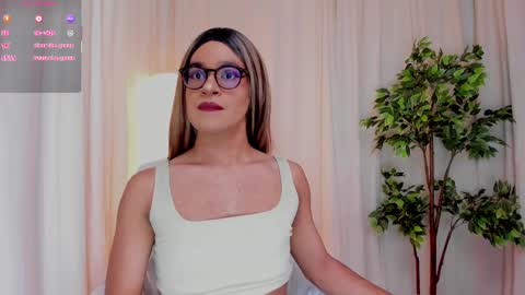 VittaaaPlease help me with your thumbs up its important  online show from March 9, 6:11 pm