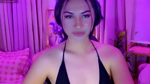 Snapshot of vixenluscious chatting on October 18, 8:56 pm vixenluscious online show from October 18, 8:56 pm