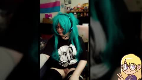 Snapshot of waysoft23 chatting on January 30, 1:44 am Ash online show from January 30, 1:44 am