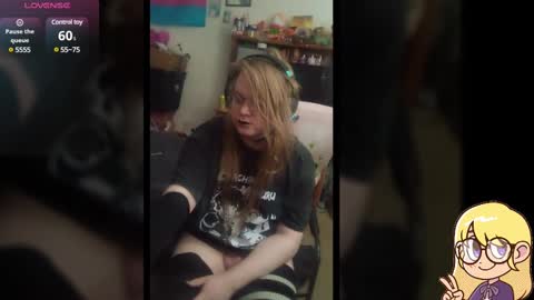 Snapshot of waysoft23 chatting on February 9, 2:07 pm Ash online show from February 9, 2:07 pm