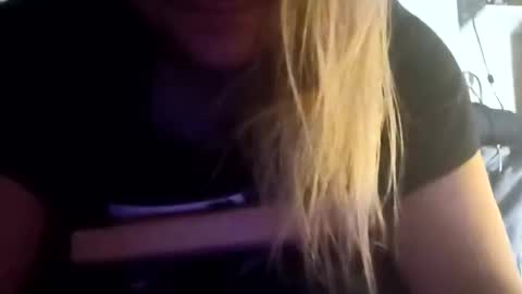 wet_vampire online show from October 27, 7:16 am