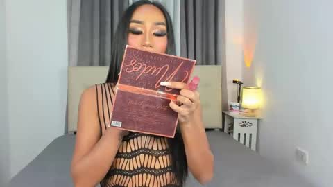 Arra Brown online show from December 19, 6:34 pm