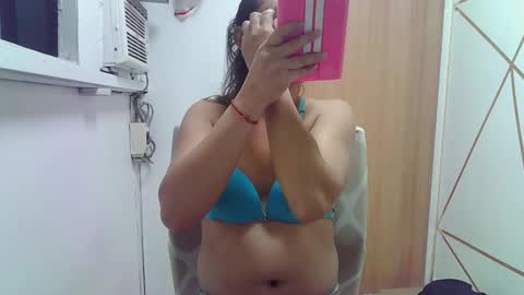 chloe online show from March 14, 10:52 am